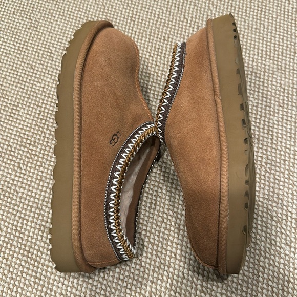UGG Tasman Slippers - Picture 12 of 16